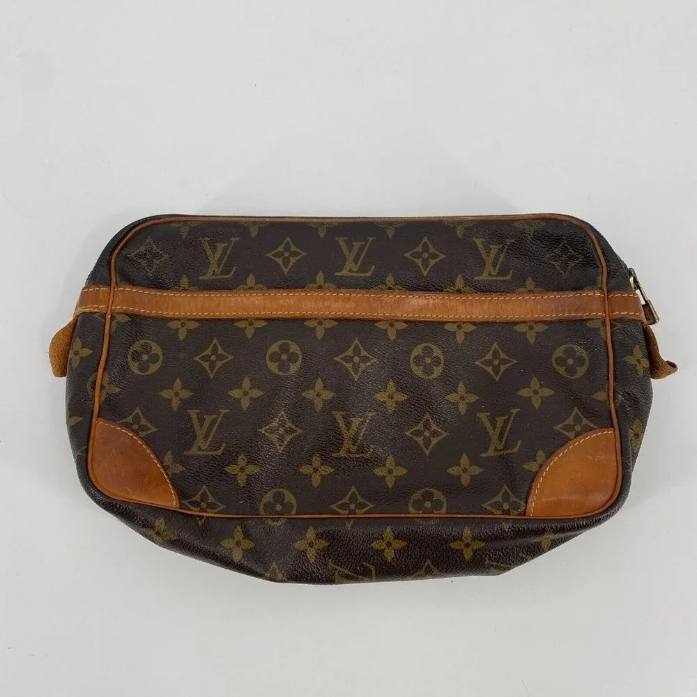 Louis Vuitton toiletries or women cosmetic bag good used vintage condition.